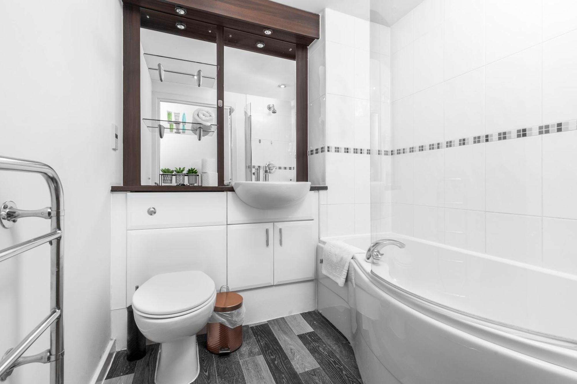 City Centre Apartment - 2 Bedroom - Secure Parking - Top Rated - 201M Birmingam Exterior foto